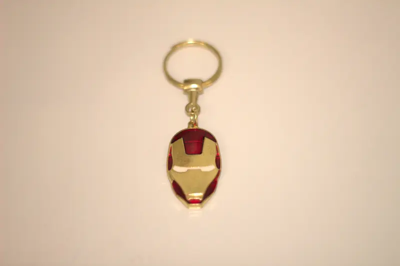 Chaveiros de super-herói de metal personalizados